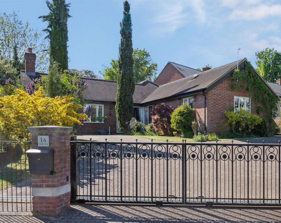 Property photo 1 of 21