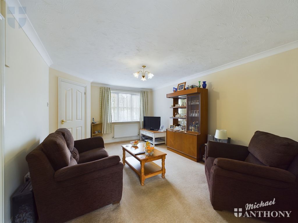 Property photo 2 of 12 Cam02538G0-Pr0010-Still002