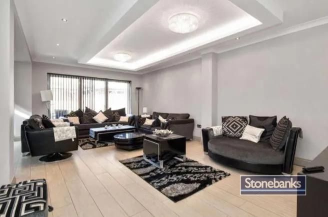 Property photo 1 of 6 1.Png