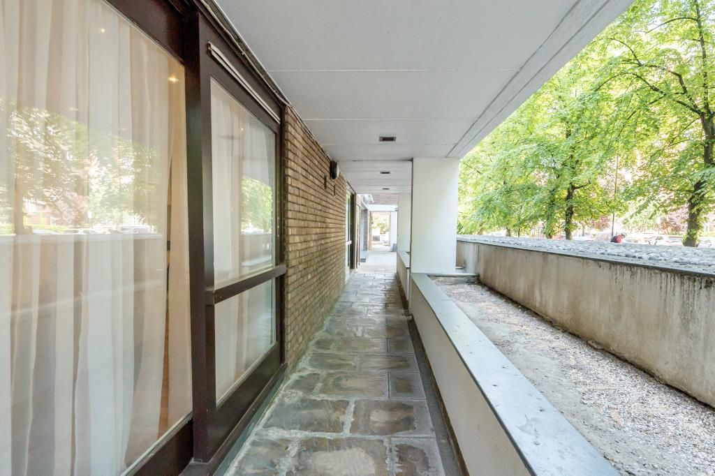 Property photo 3 of 12 External View