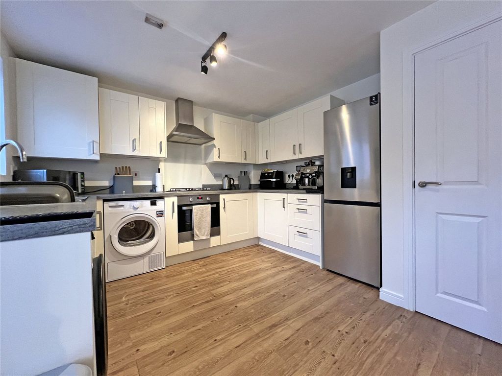 Property photo 3 of 15 Picture No. 14