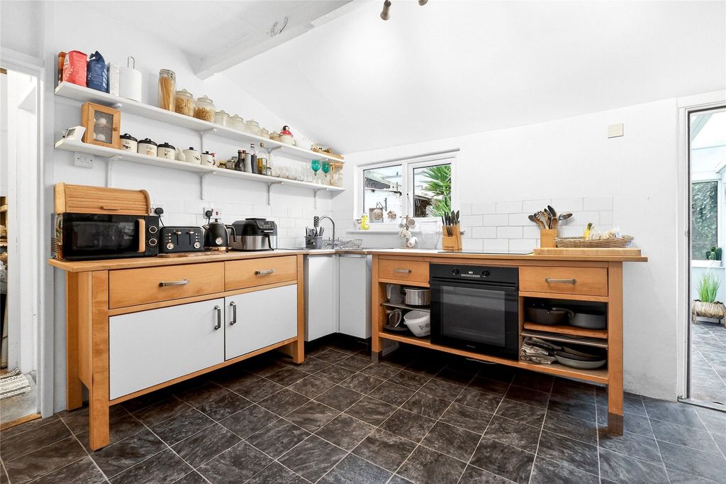 Property photo 3 of 11 Picture No. 60