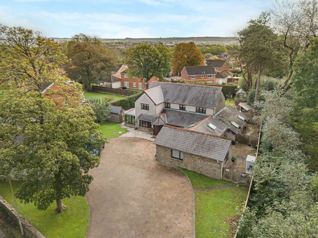 Property photo 1 of 75