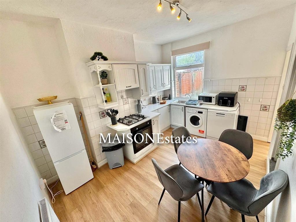 Property photo 2 of 12 Kitchen Diner...Jpg