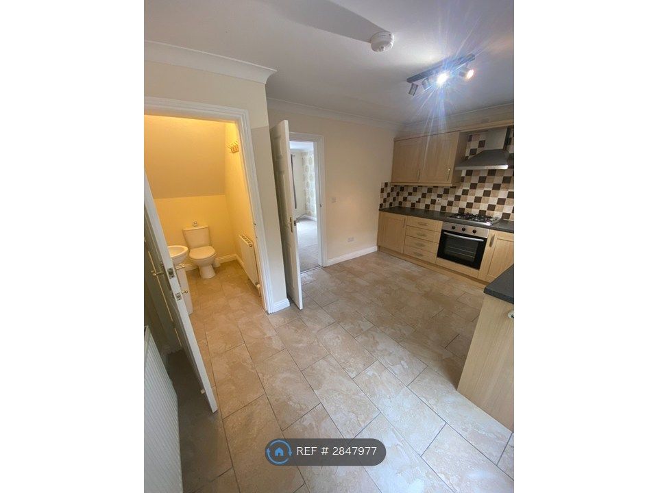 Additional image 7 of 2 bed end terrace house to rentTannery Close, Waltham, Grimsby DN37