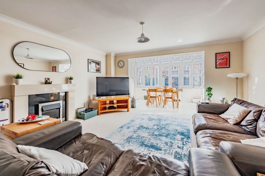 Property photo 2 of 15