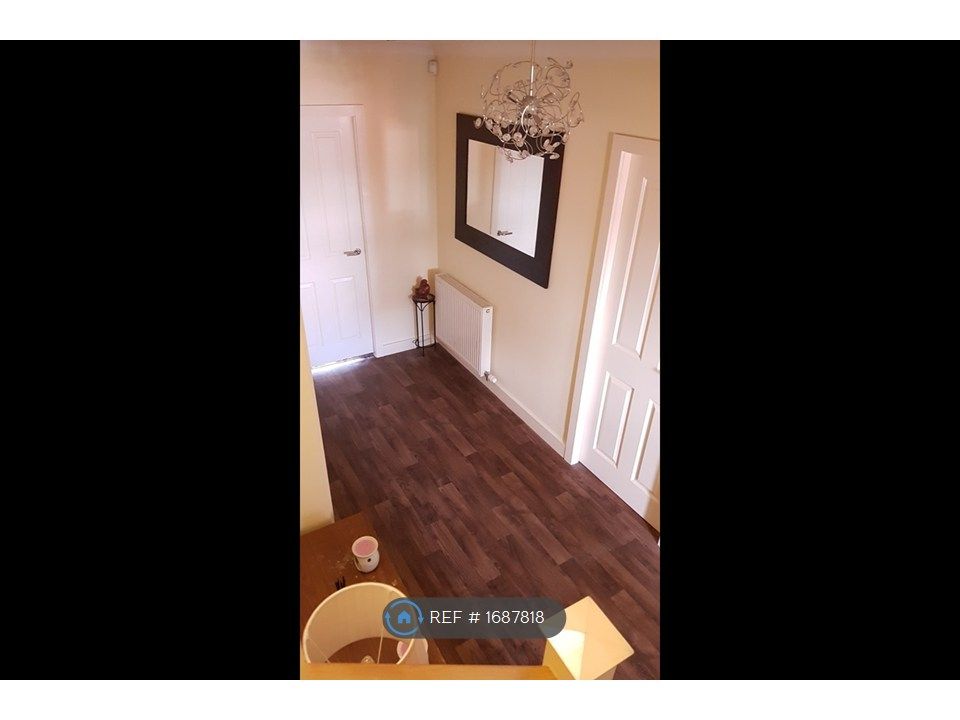 Property photo 2 of 14 Hall