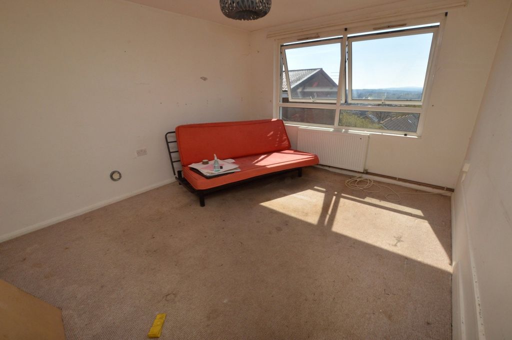 Property photo 2 of 12 Living Room