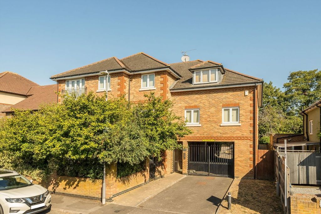 Property photo 1 of 7