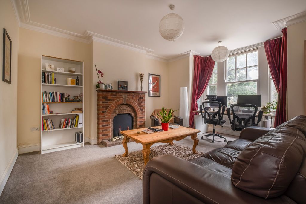 Property photo 2 of 13