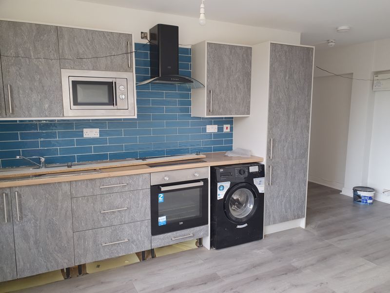 Property photo 3 of 6 Photo 11