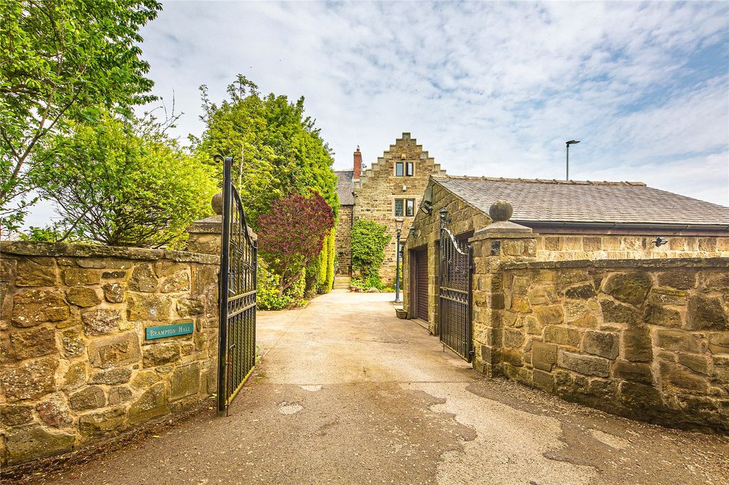 Property photo 1 of 33 Picture No. 06