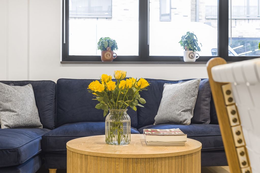 Property photo 3 of 17 Living Room