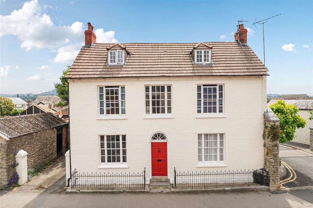 Property photo 1 of 18 19-6A1849A277433-1456191-20-6A182A0876490-Arw-1-19