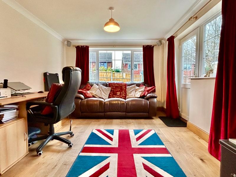 Property photo 3 of 17 Snug/Study/Playroom