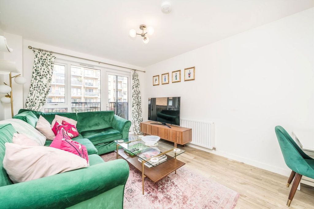 Property photo 2 of 7