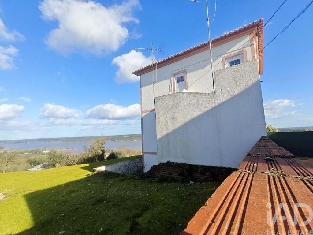 Property photo 3 of 26