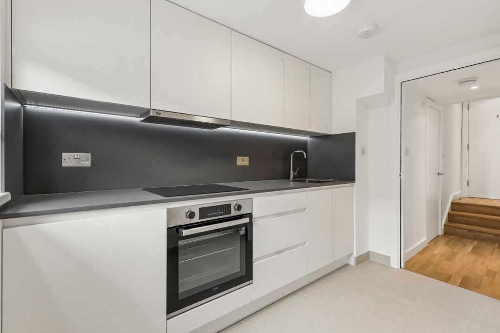 Property photo 1 of 21 Kitchen