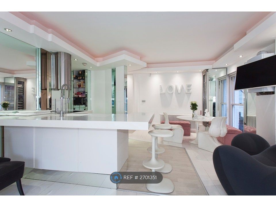 Property photo 2 of 35