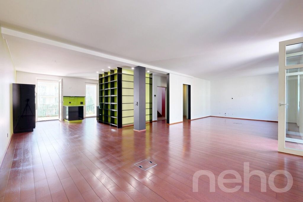 Property photo 1 of 3