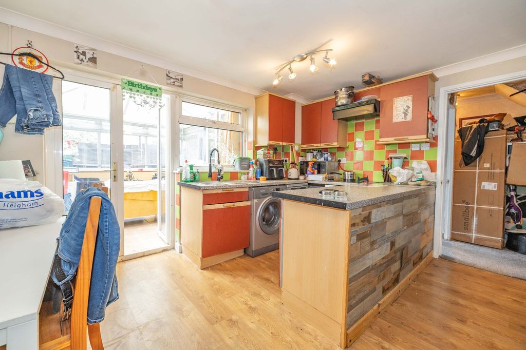 Property photo 2 of 9 Picture 2