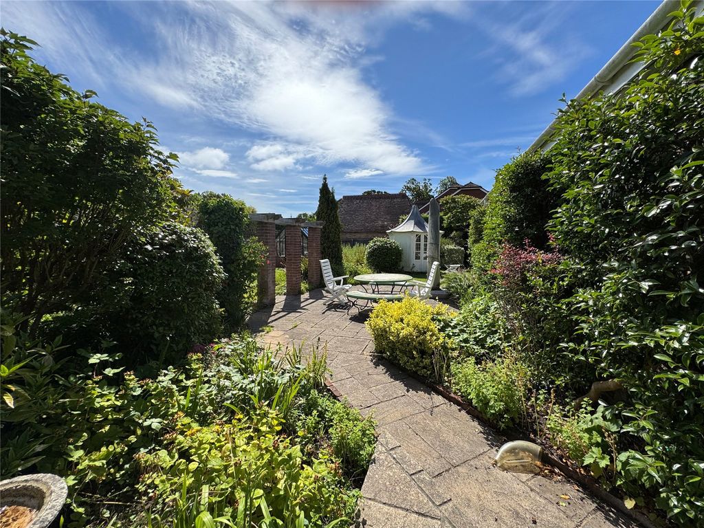 Property photo 3 of 24 Picture No. 30