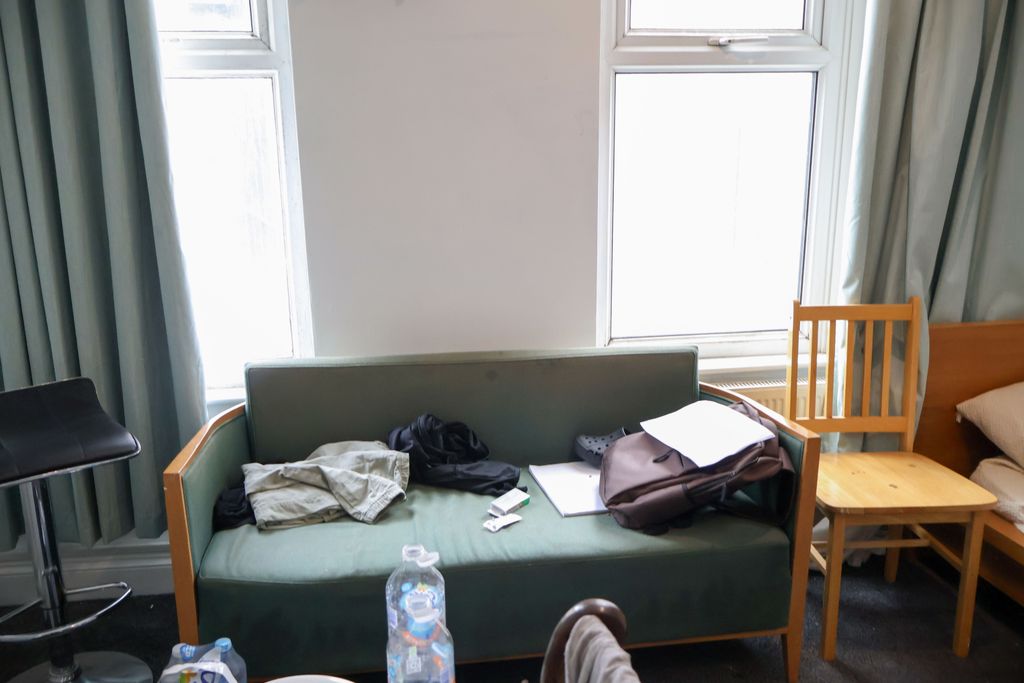 Property photo 2 of 17