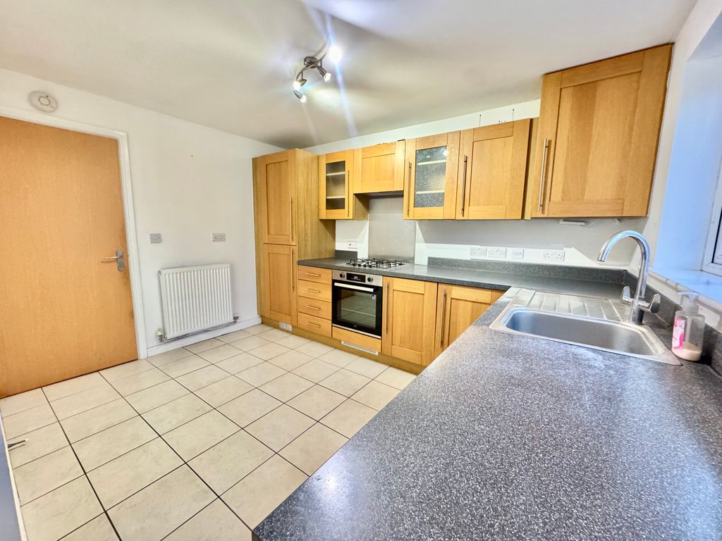 Property photo 3 of 12 Image