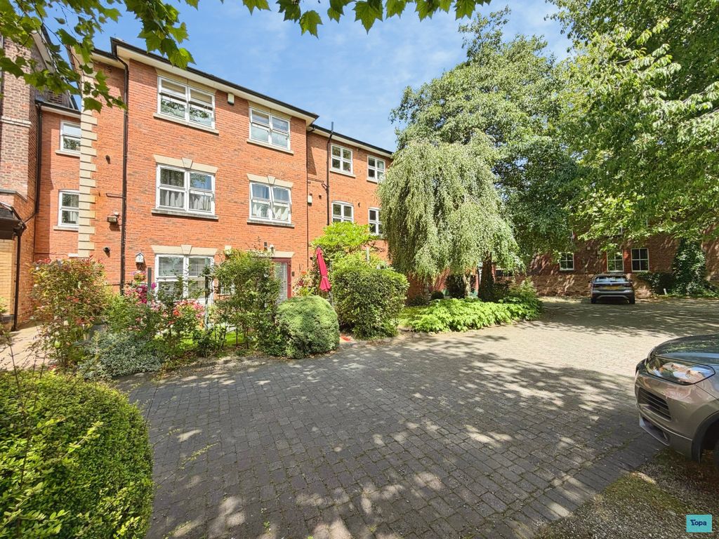 Property photo 2 of 17 13