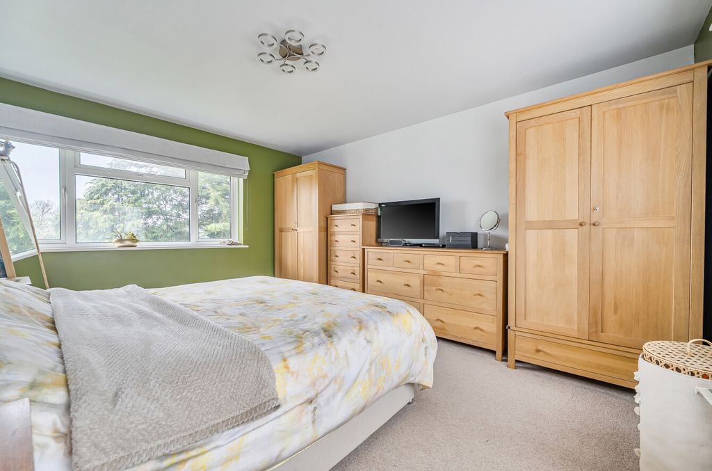 Additional image 12 of 4 bed detached house for saleLiphook, Hampshire GU30