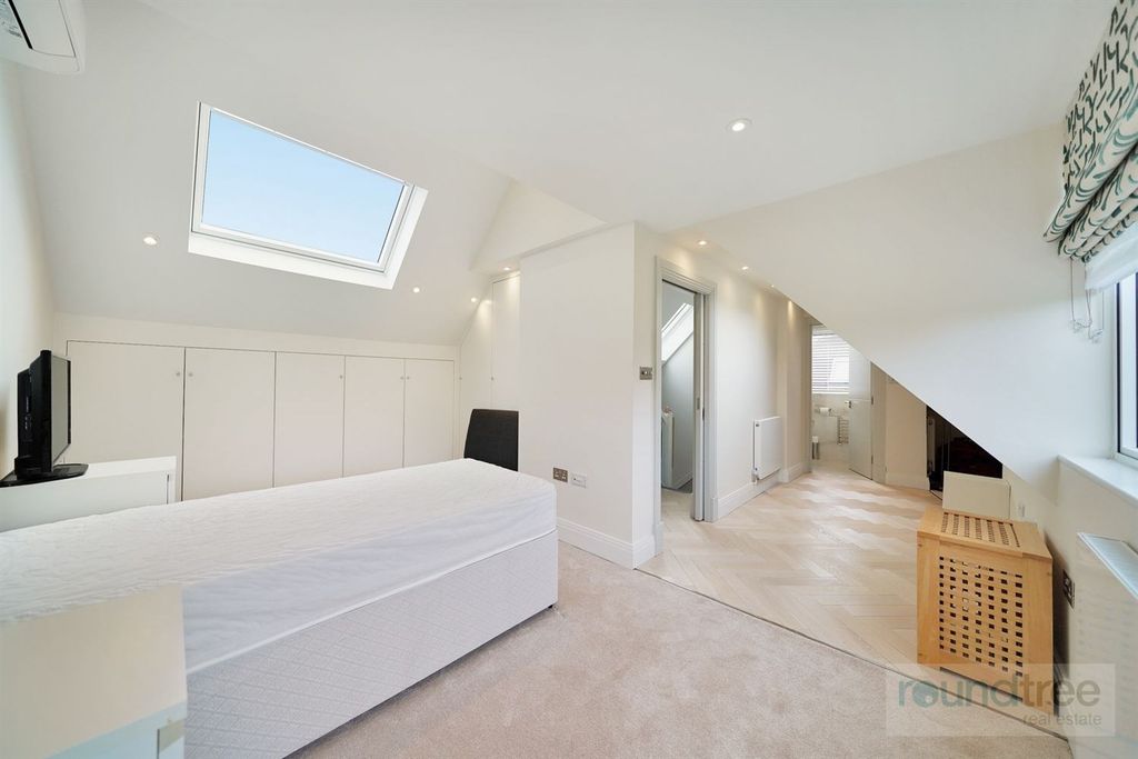 Additional image 15 of 4 bed semi-detached house for saleEdgwarebury Gardens, Edgware HA8