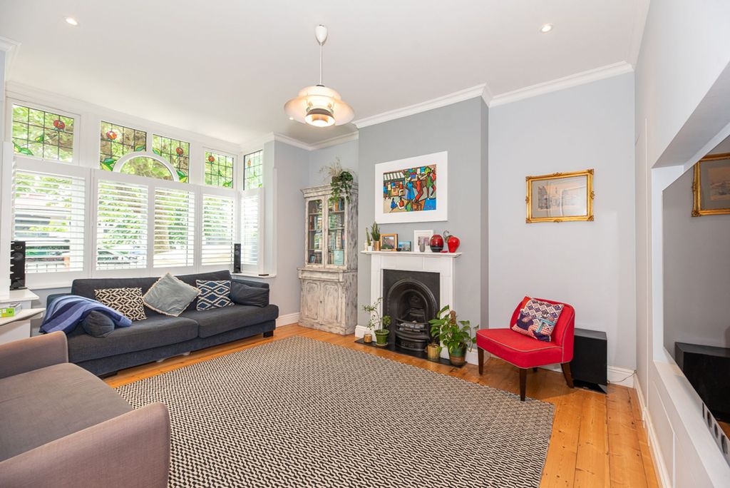 Property photo 2 of 15