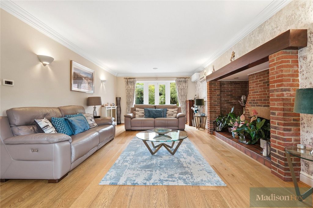 Property photo 3 of 42 Picture No. 27