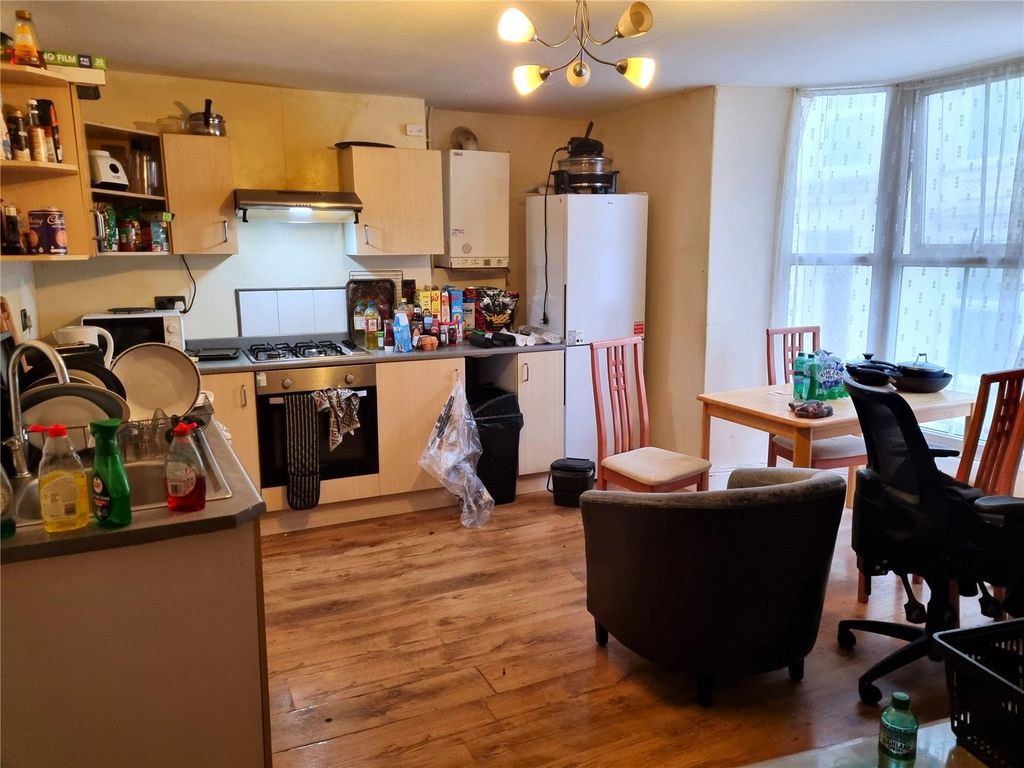 Property photo 2 of 11 Picture No. 05