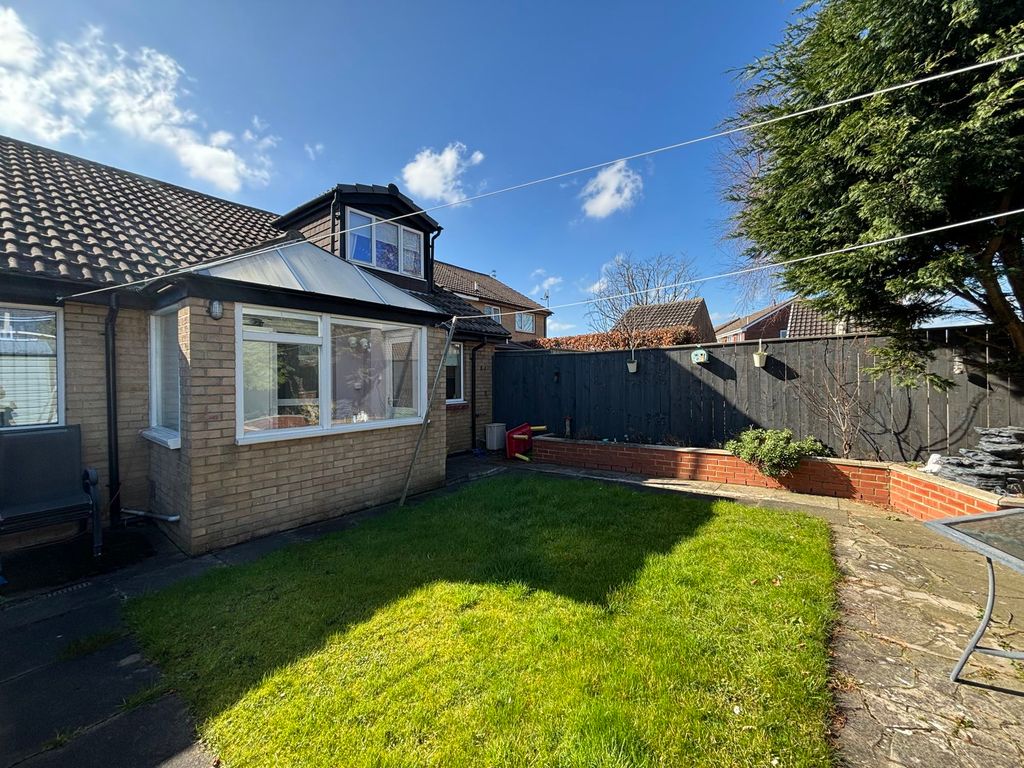 Property photo 2 of 20