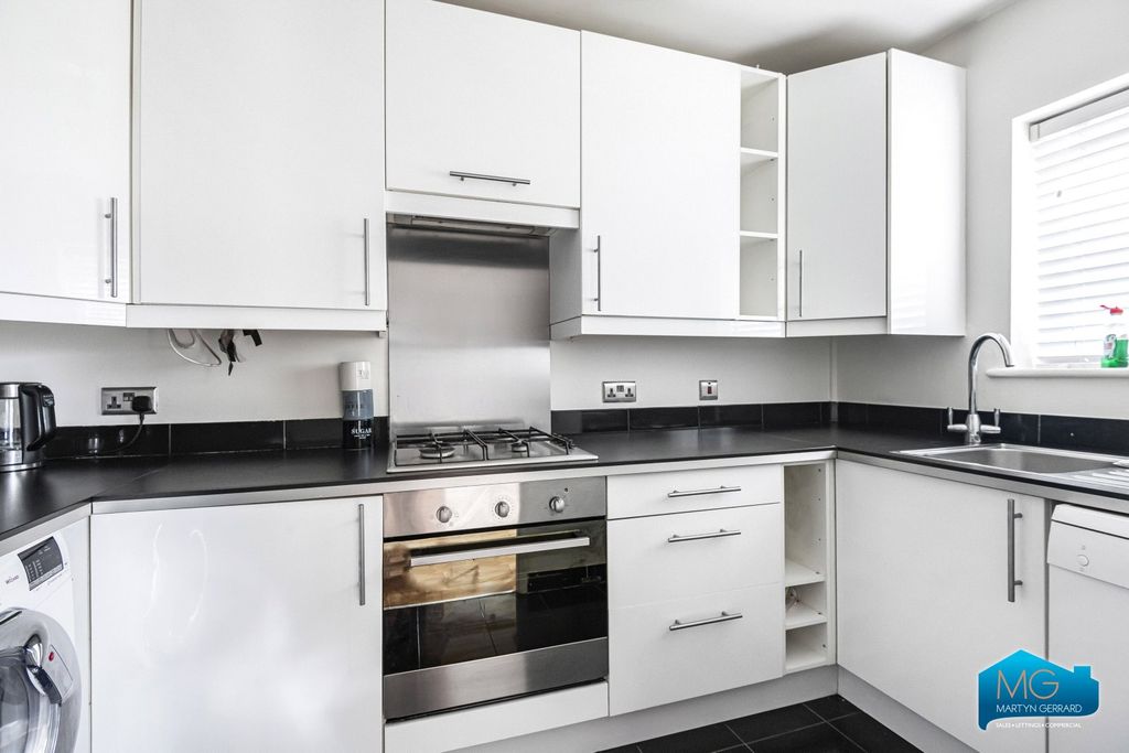 Property photo 3 of 15 Picture No. 09