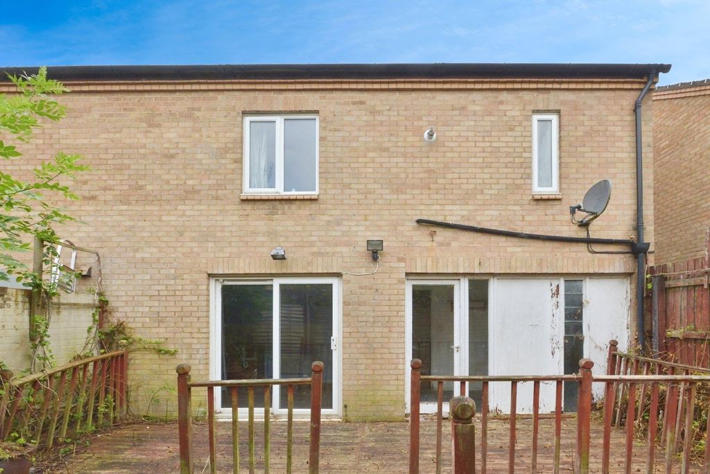Property photo 1 of 17 Picture No. 15