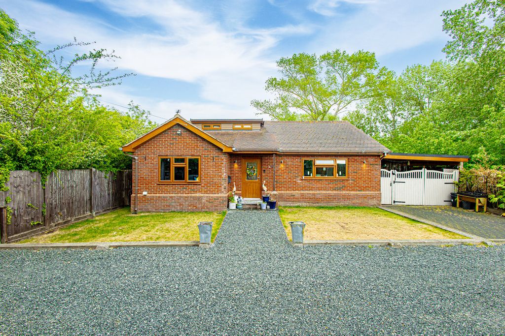 Property photo 1 of 40