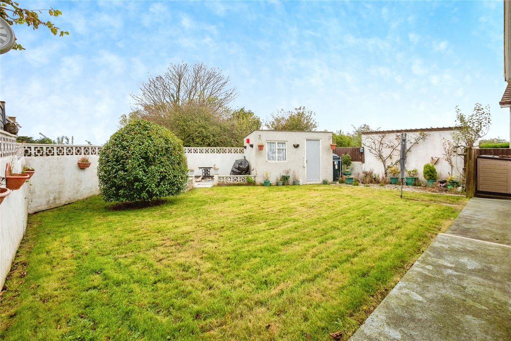 Property photo 2 of 17 Picture No. 10