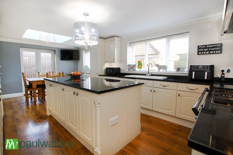 Property photo 3 of 27 Kitchen