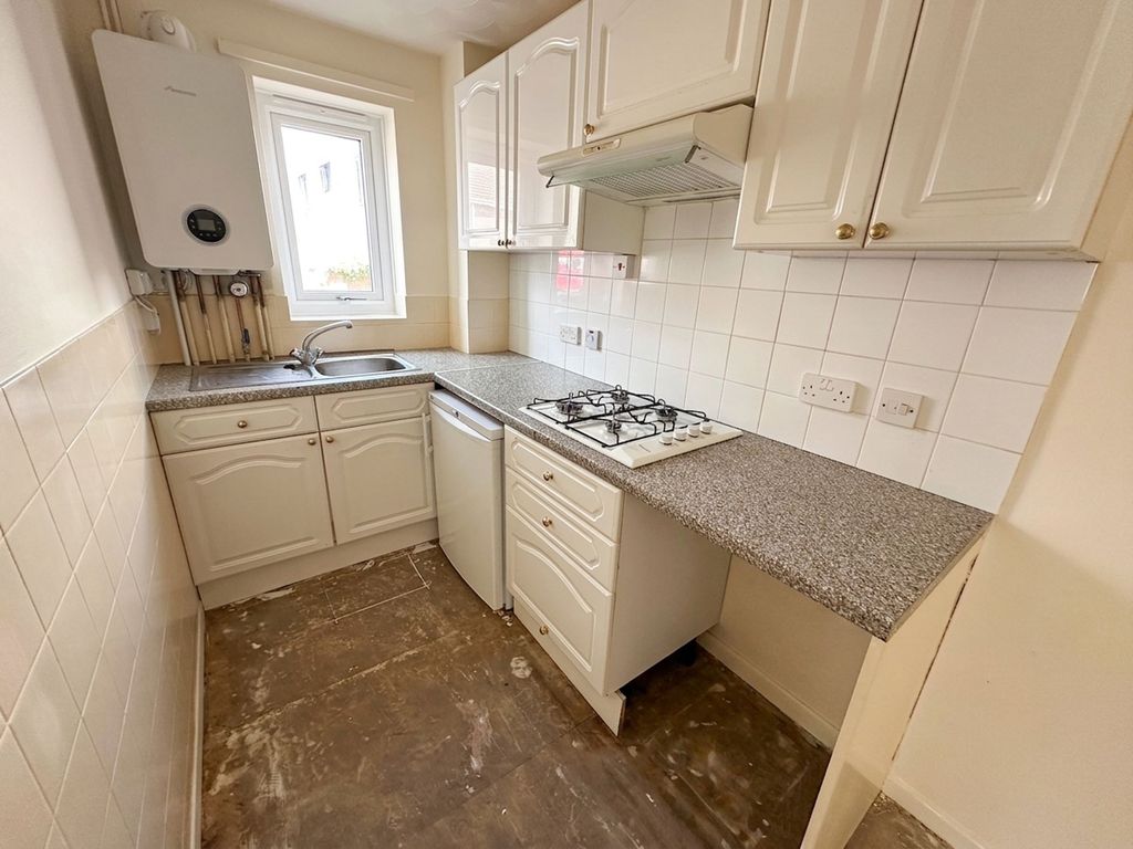 Property photo 3 of 8