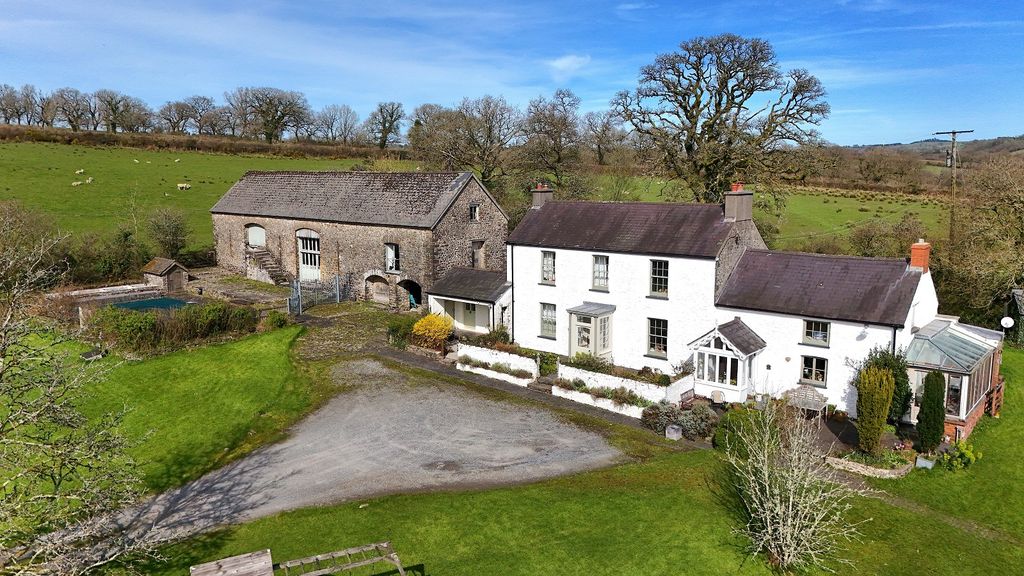 Property photo 1 of 38 Main Image