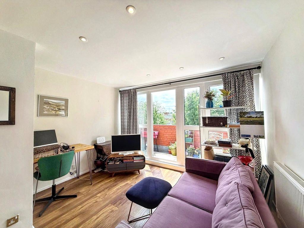 Property photo 1 of 14 Picture No. 08