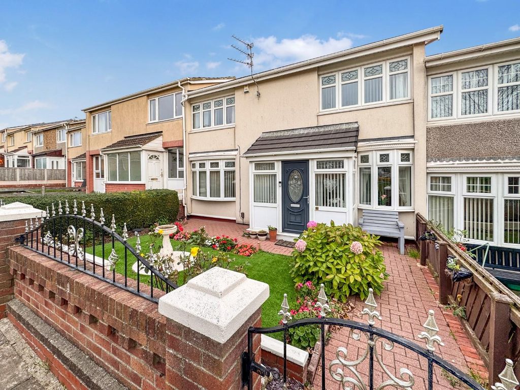 Property photo 1 of 20 Front