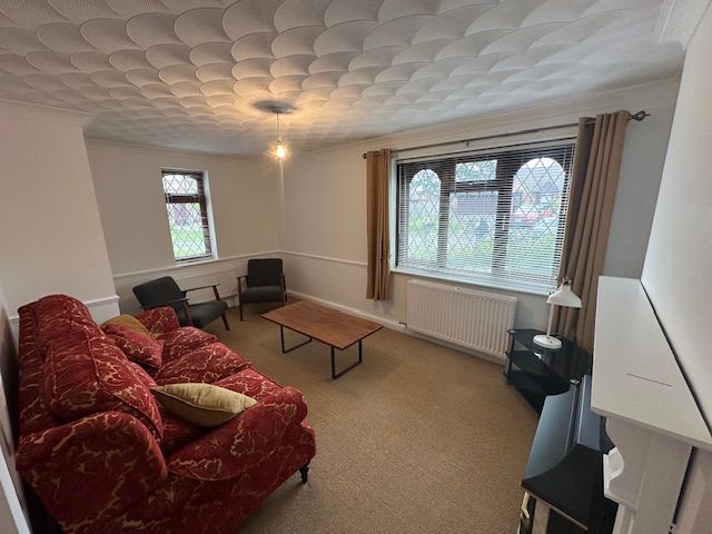 Property photo 2 of 10 Living Room