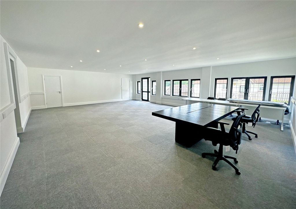 Property photo 2 of 4 Picture No. 06