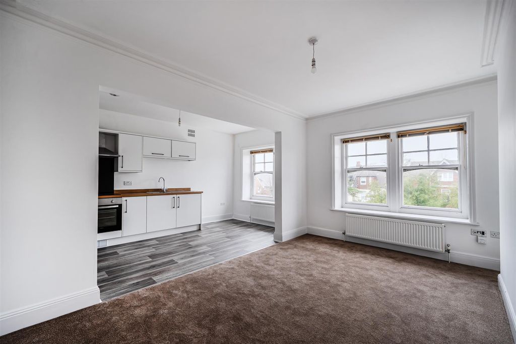 Property photo 2 of 19 1397919-3-6968F49d3cc25.Jpg