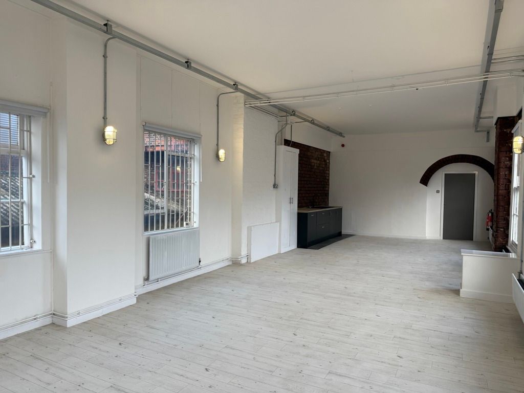 Property photo 3 of 16 Photo 35