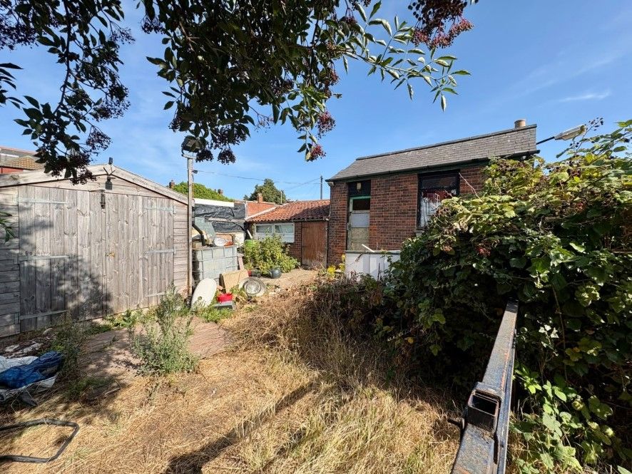 Property photo 3 of 22