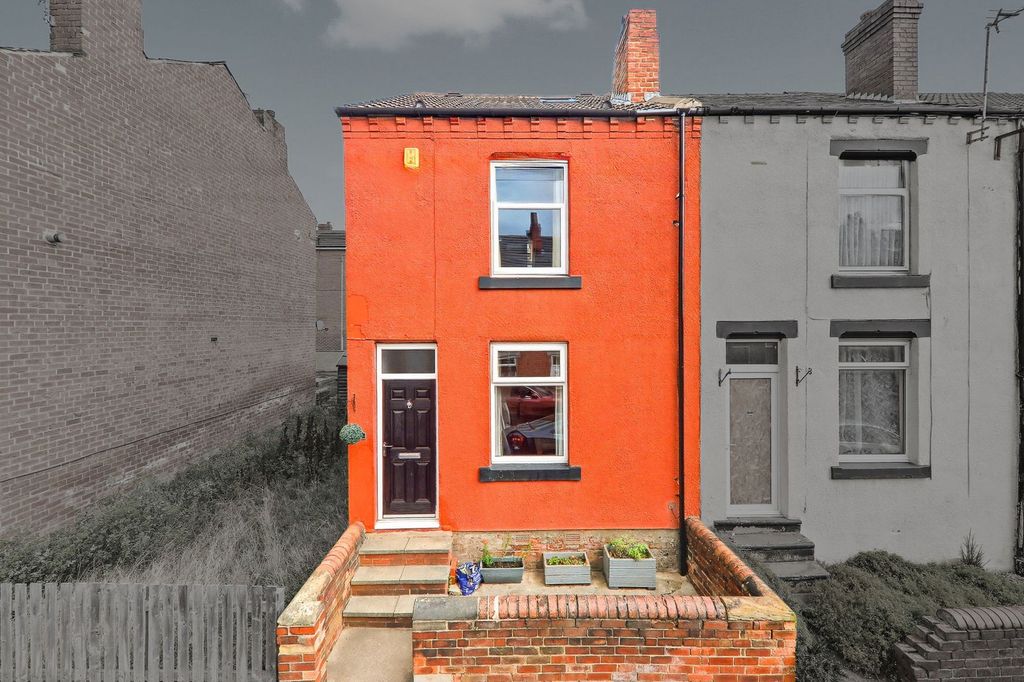 Property photo 1 of 15